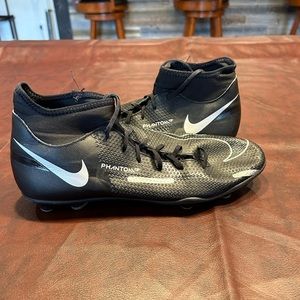 Nike phantom gt soccer cleats! Slightly used! Size 10!